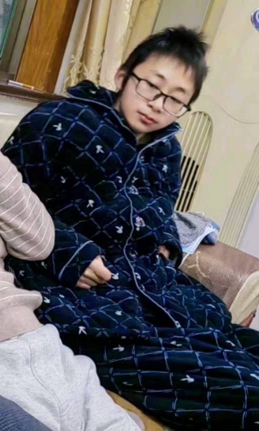 被寻人谢驰照片