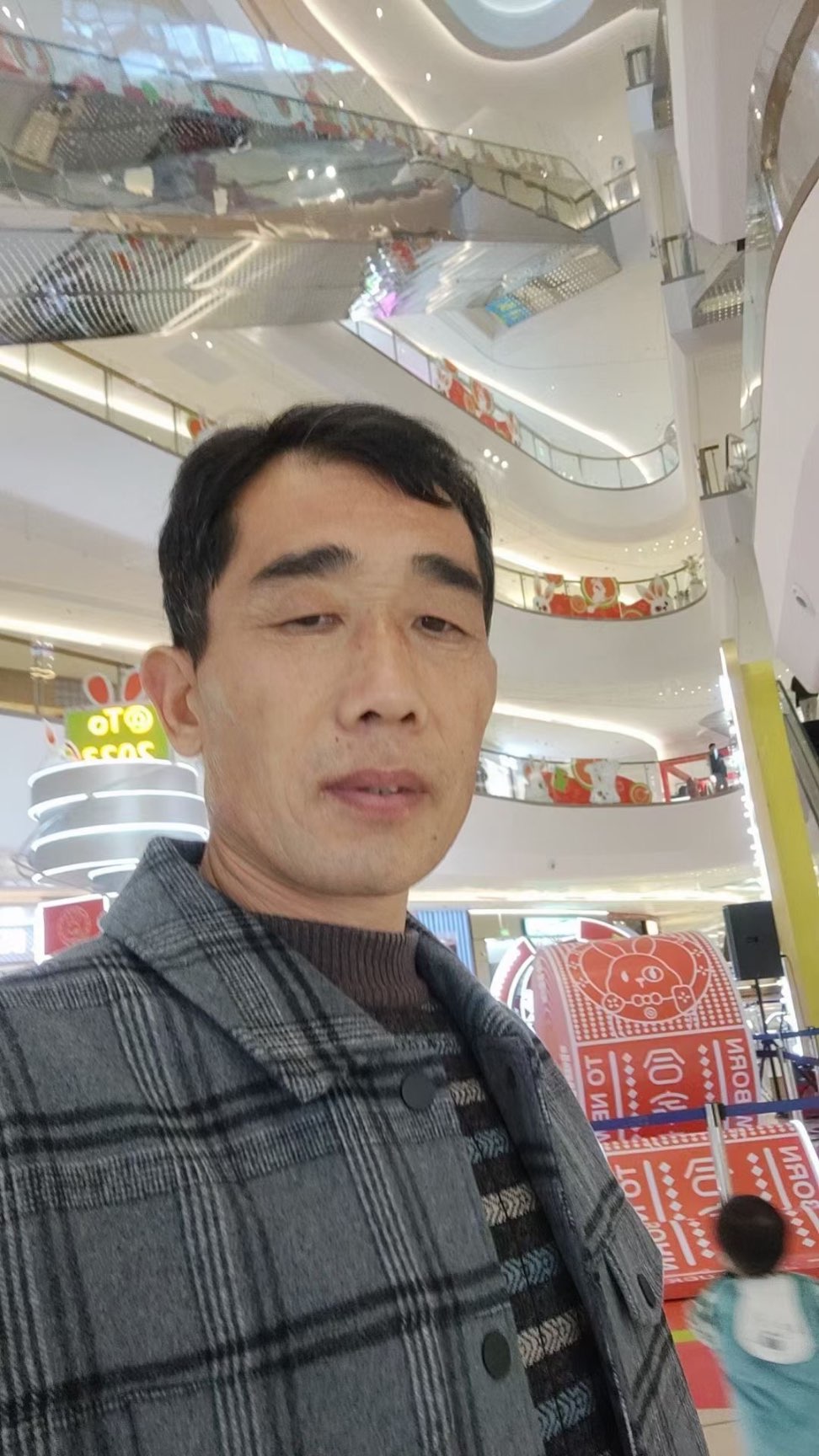 父亲已经失联十几天了 电话也一直是关机 - 翟启春