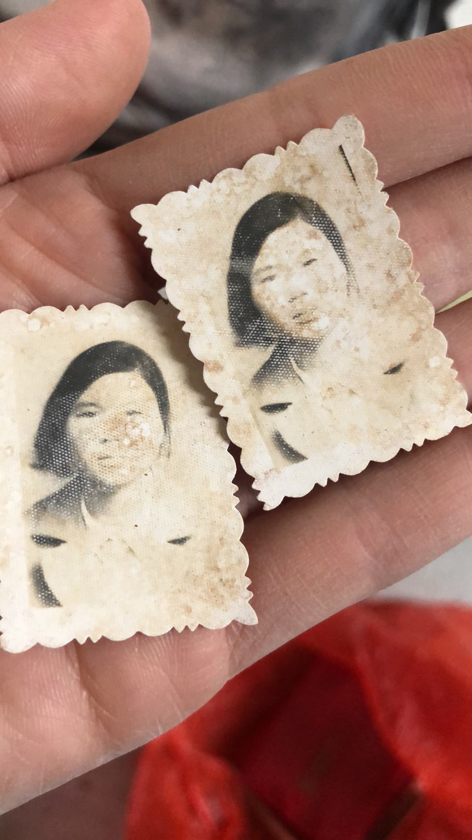 妈妈，女儿很想你，你在哪里，我去找你好吗？ - 覃江喜