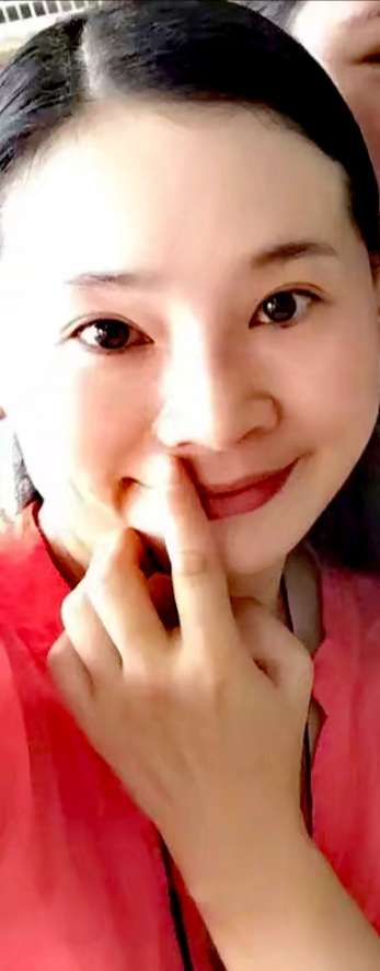 大家好这是我的女朋友 我现在联系不上她我好想她 - 刘健红