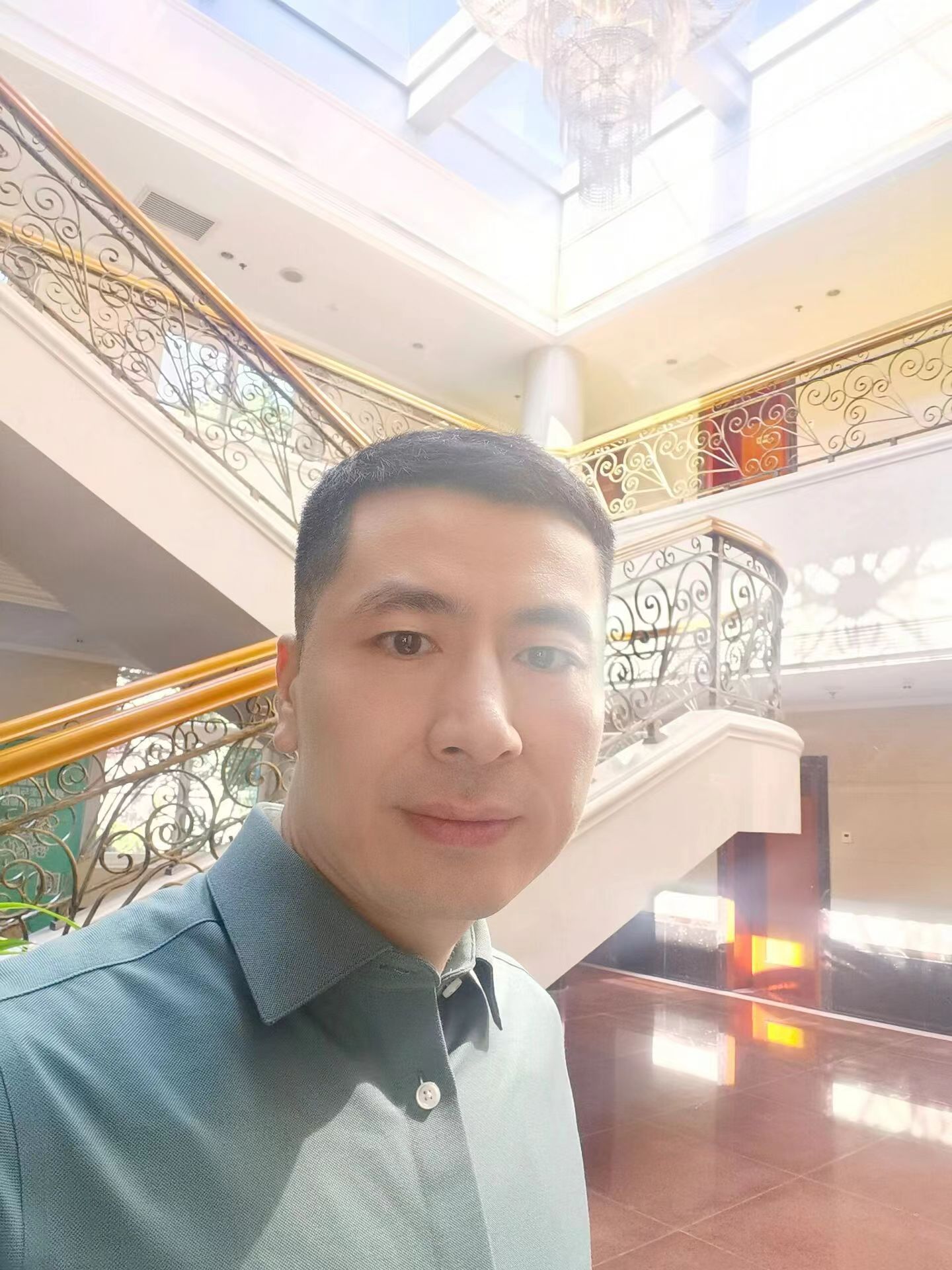 朋友，赶紧清账，别拖拖拉拉的。 - 张耀霖