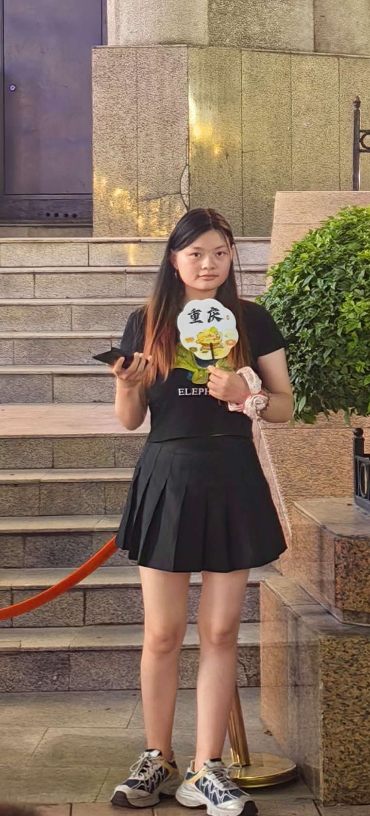这是我老婆！她失联了 - 冯建硕