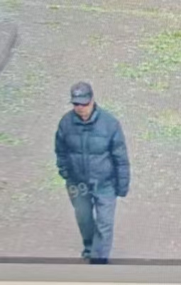 请发动大家帮忙找一下 - 梁立军