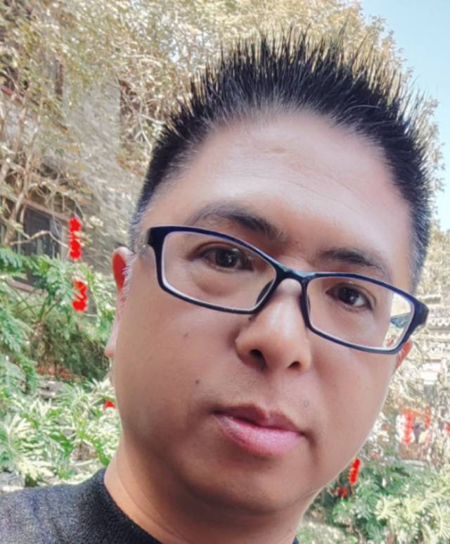 朋友，失踪半年 - 邓锐泉