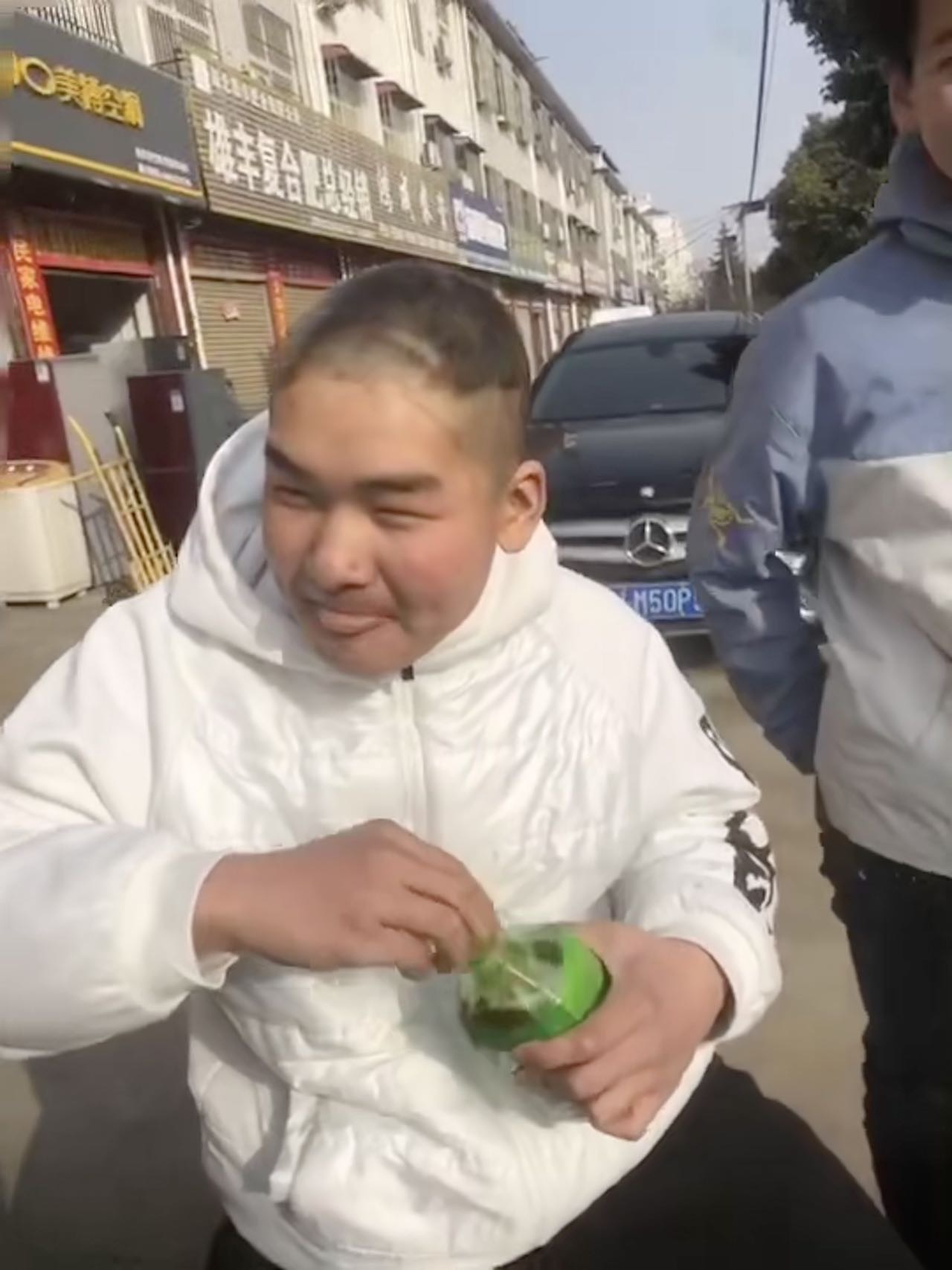 这是我家的一小孩患有阿尔滋海默找到必有重谢 - 马可波罗