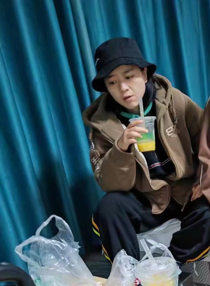 姐姐回家吧我们都在等你 - 吴意涵