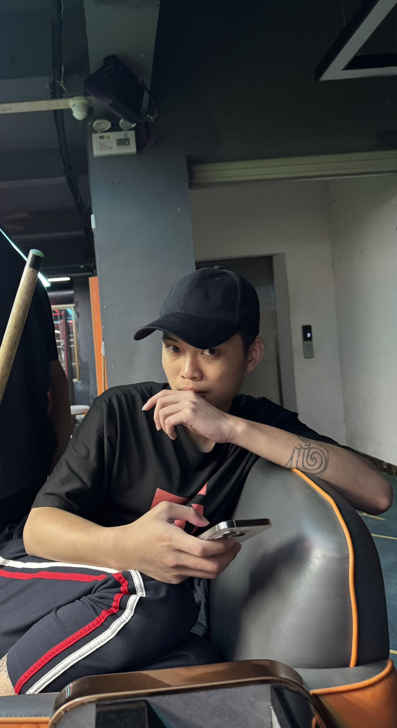 请大家帮我寻找，谢谢 - 黎经浪