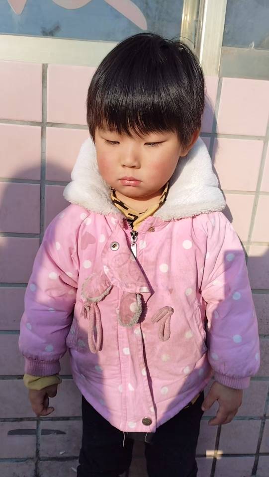 请大家帮助转发寻找孩子亲生父母 - 张佳欣