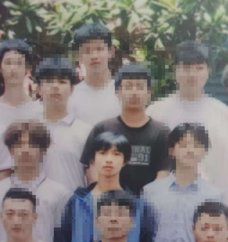 他是我男朋友，他把我拉黑了，我现在找不到他人 - 周恩祈