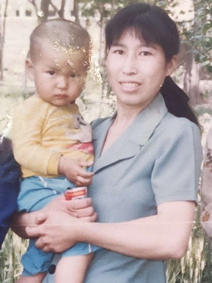 这是我素未蒙面的婆婆，希望我们有生之年可以见一面 - 曾小民
