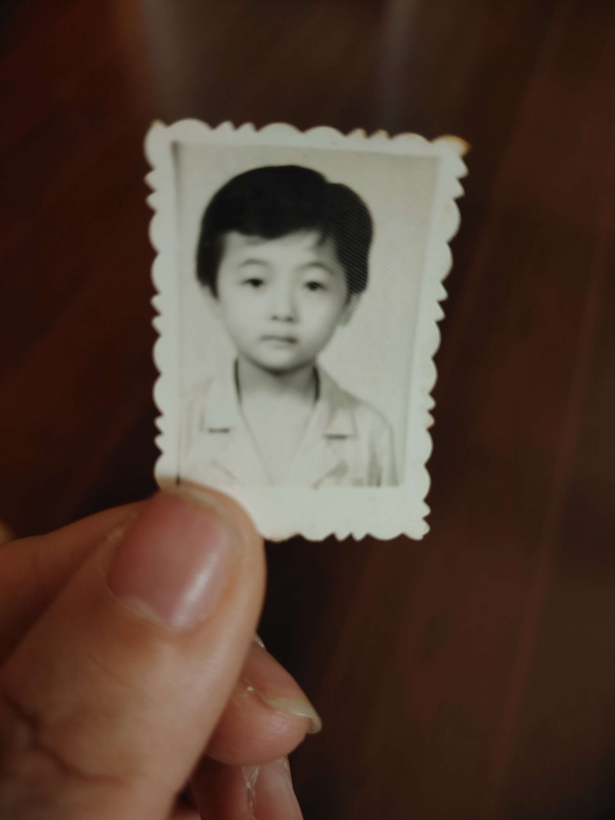 一出生被包养，想知道自己的亲生父母是谁 - 彭玉霞