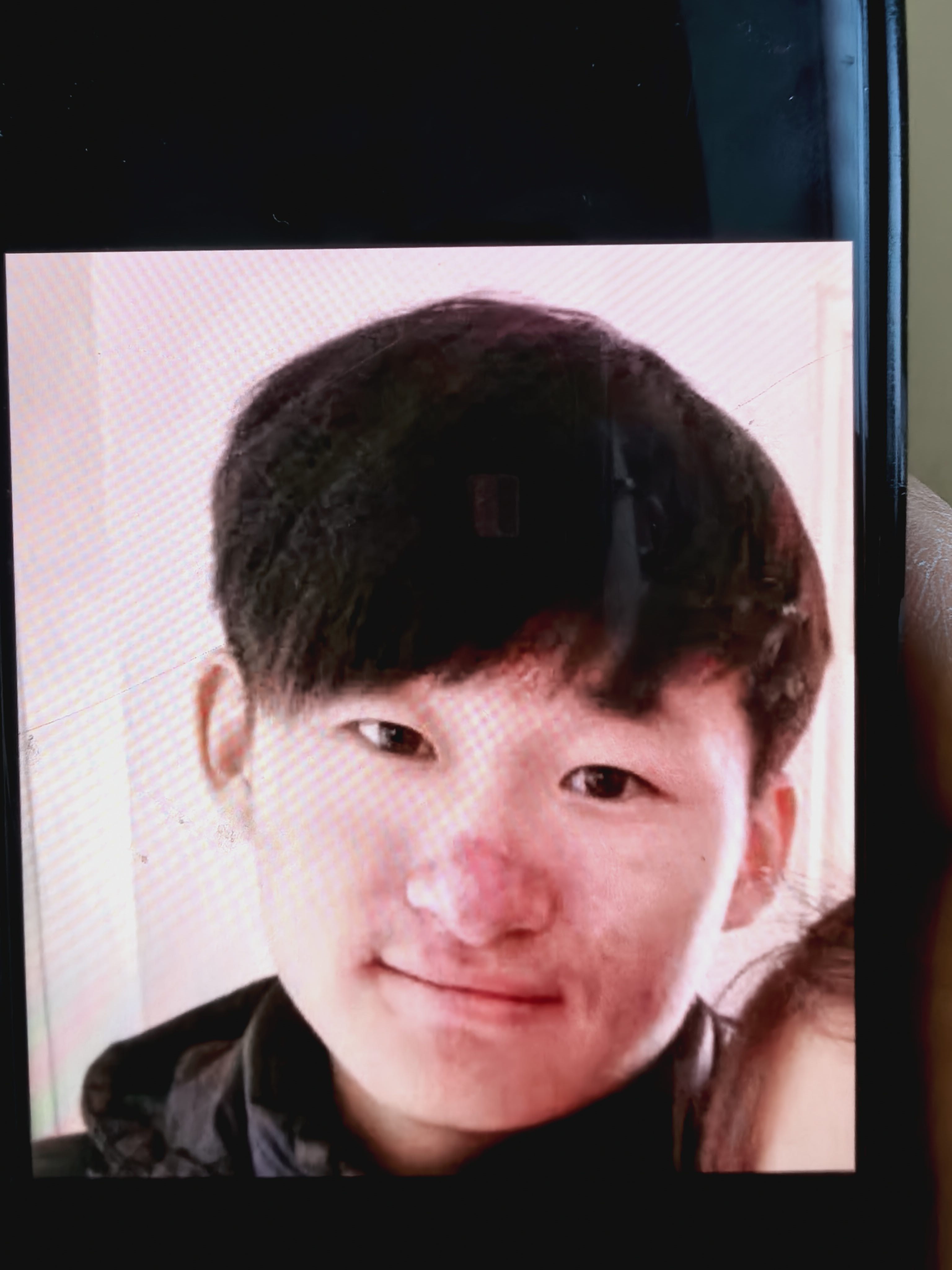 让我弟弟平安回家，家里人都在等他回来 - 沈胜强