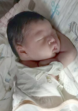 寻找三个多月婴儿亲生父母 - 周亦恒