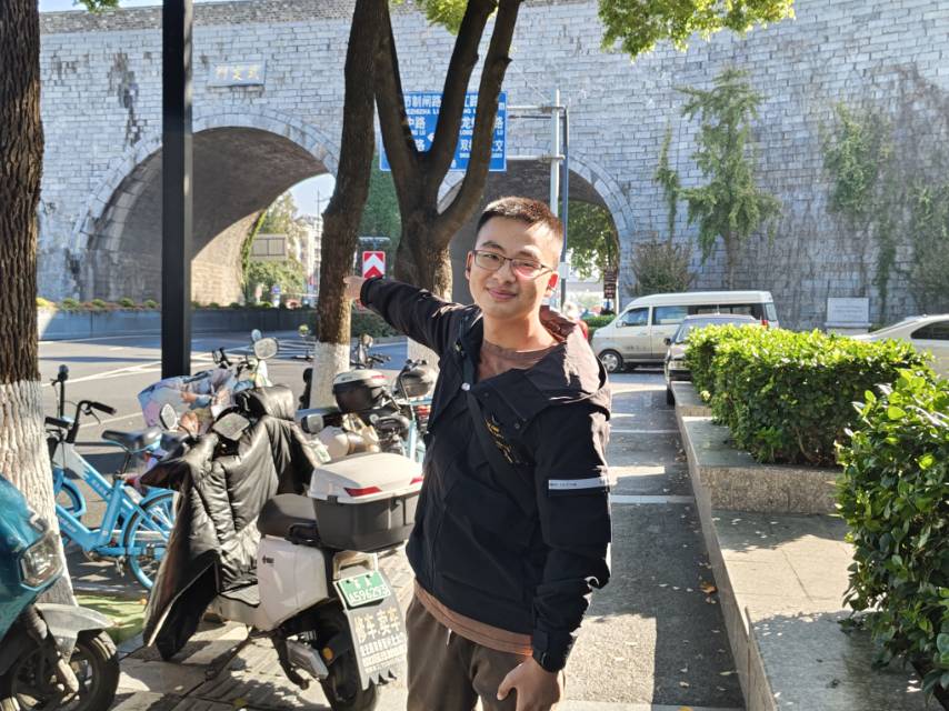 本人儿子失联、请大家留意一下有没有看到 谢谢 - 陈伟星