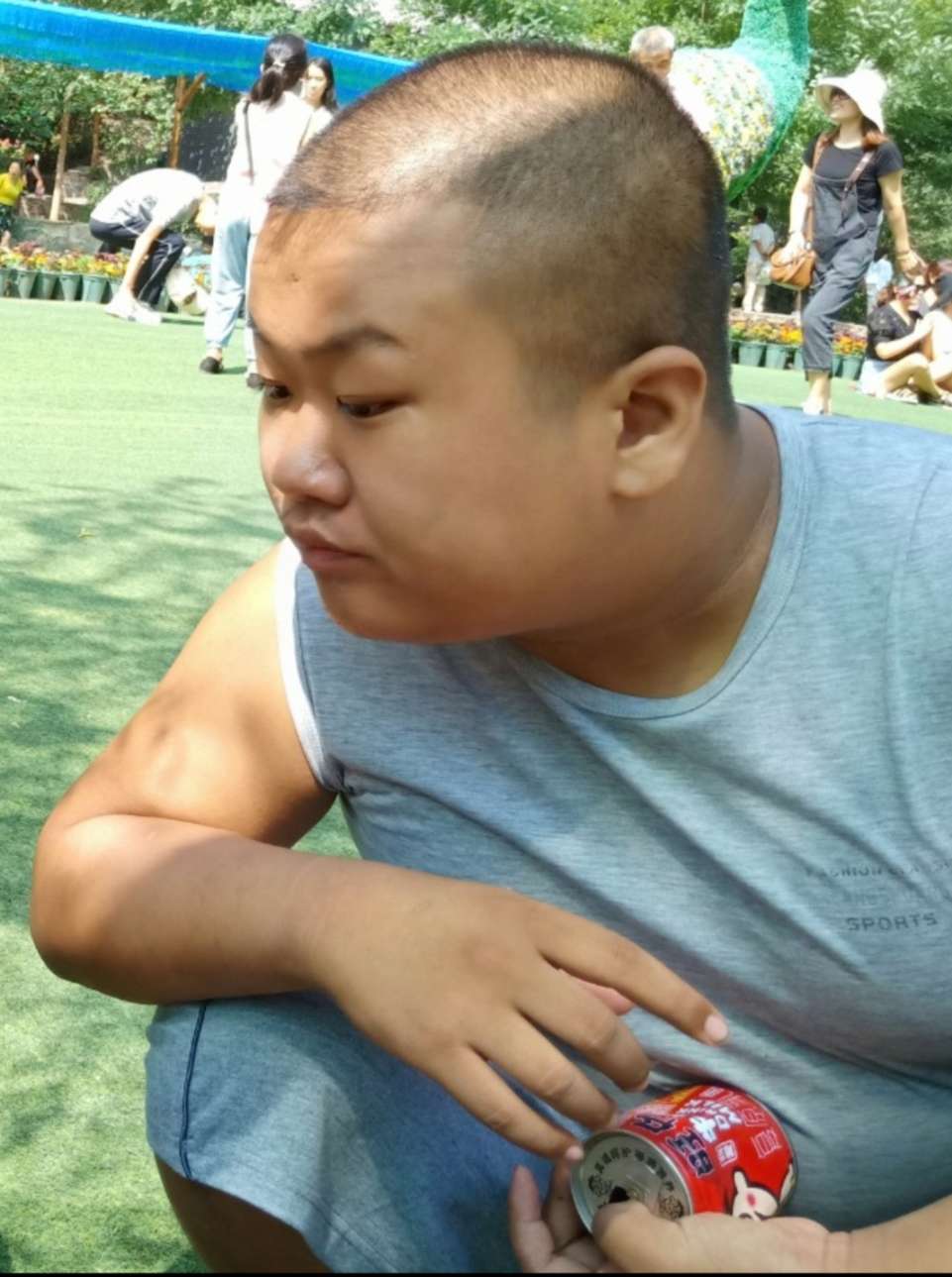 望大家有线索时及时告知，届时必有重谢 - 邢书晖