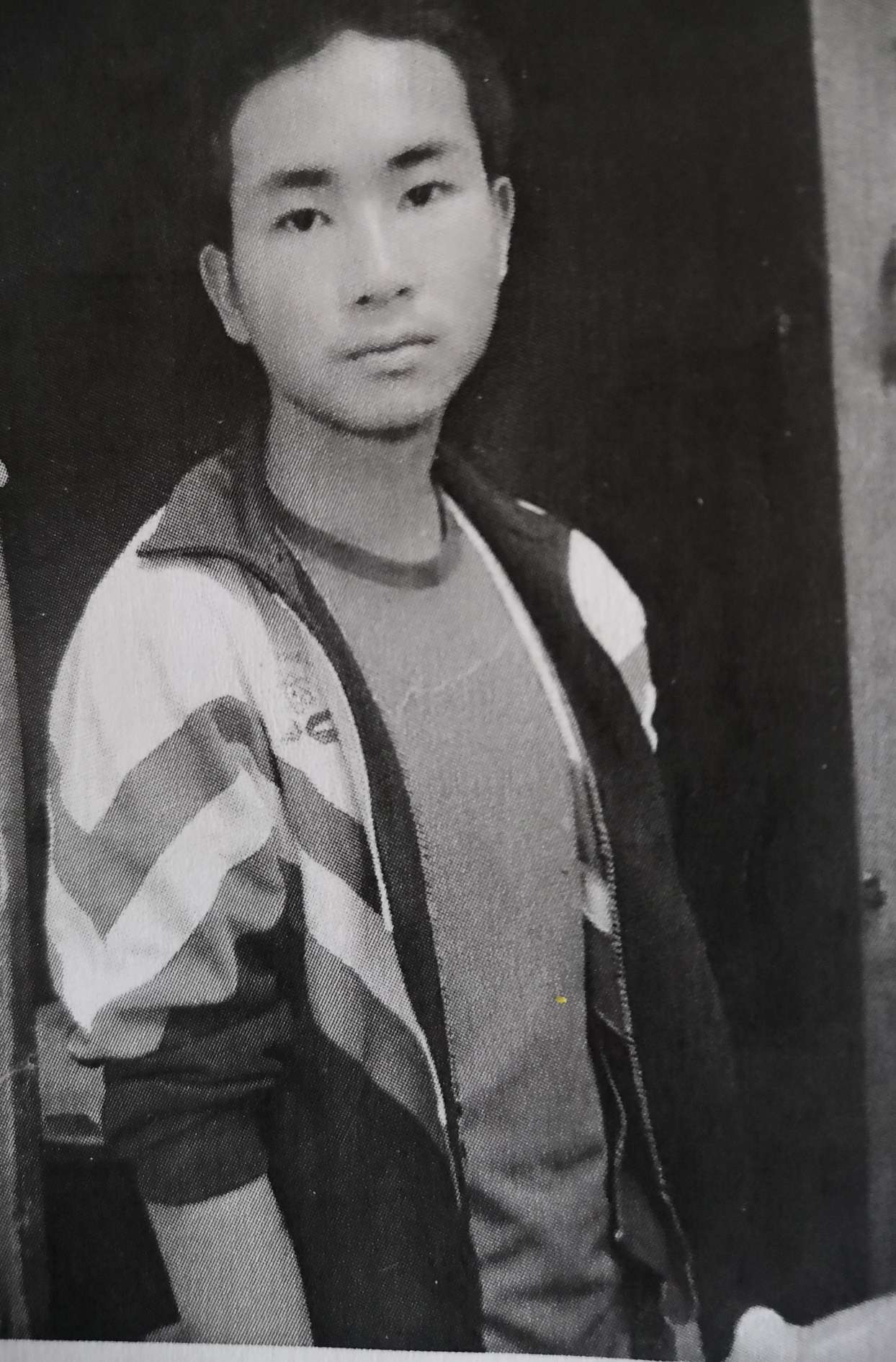 寻找离家出走亲人 - 张孝星