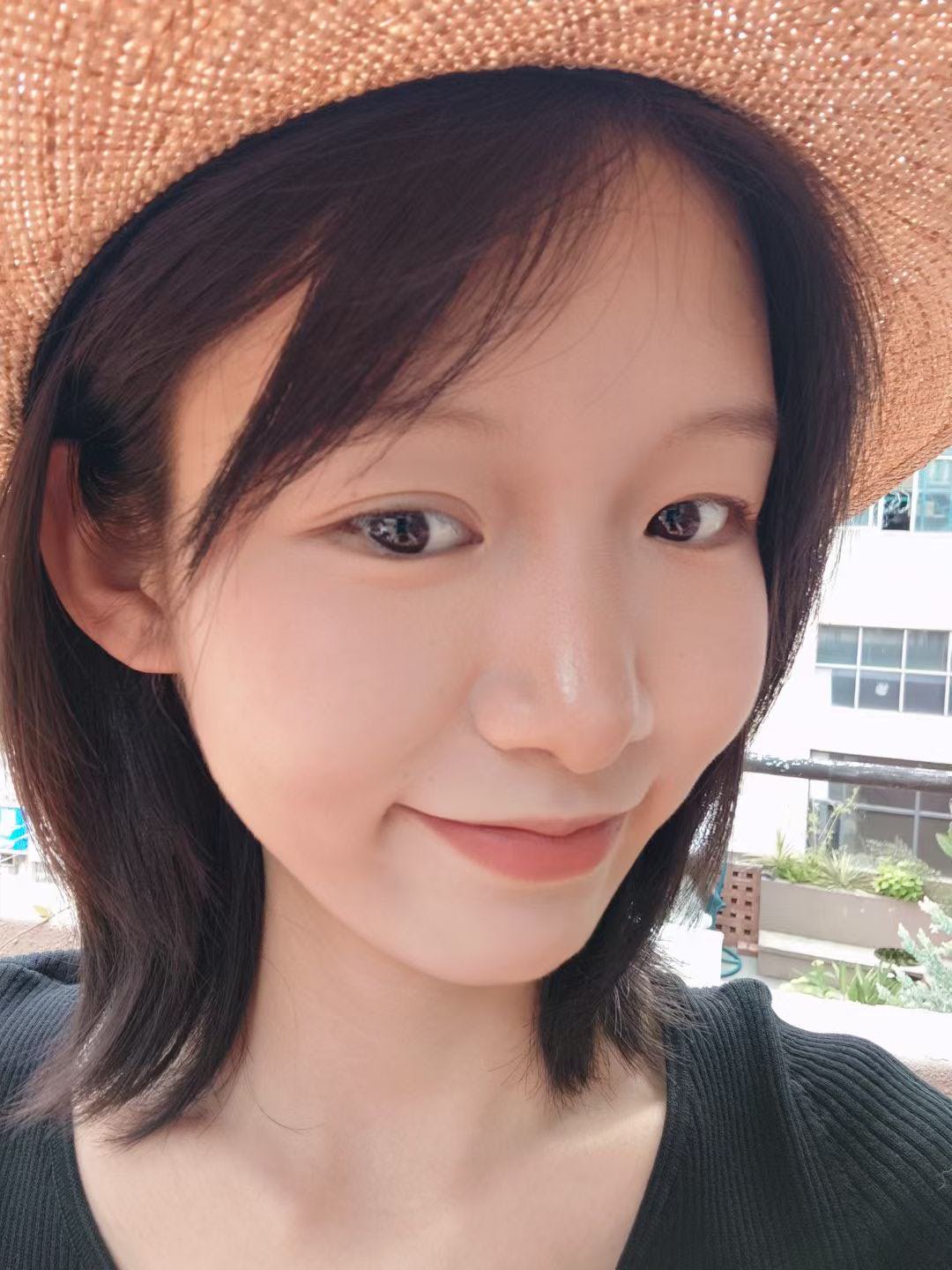 朋友独自前往四川求职后失联近一个月，紧急寻求帮助 - 何婧