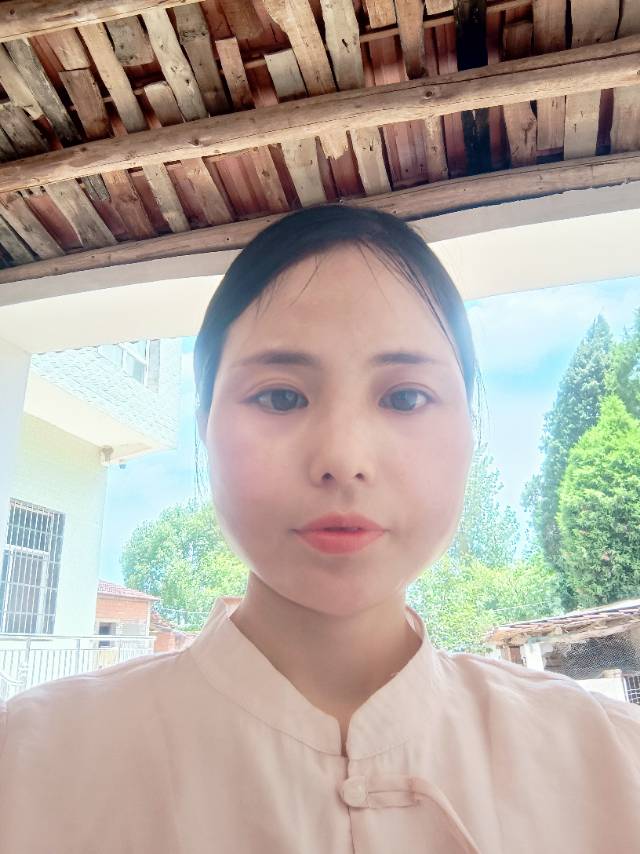 本人从小被遗弃，想找回失联多年的父母。 - 孙晓晓