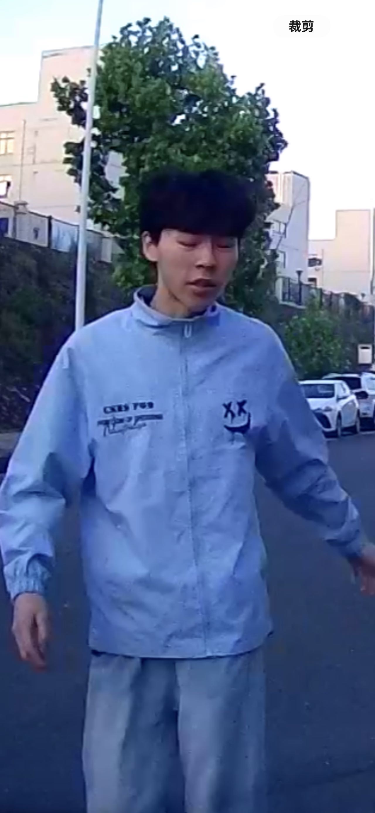 寻找走失的孩子 - 小黄
