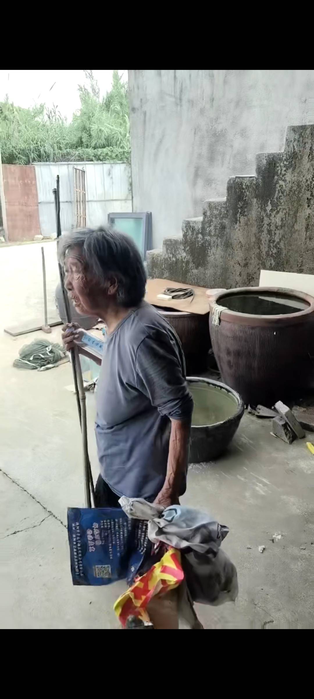 望看见请及时联系，万分感谢 - 李李氏