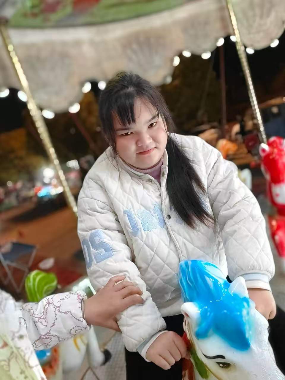 人间有爱 - 韦坤燃